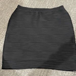 XL black skirt